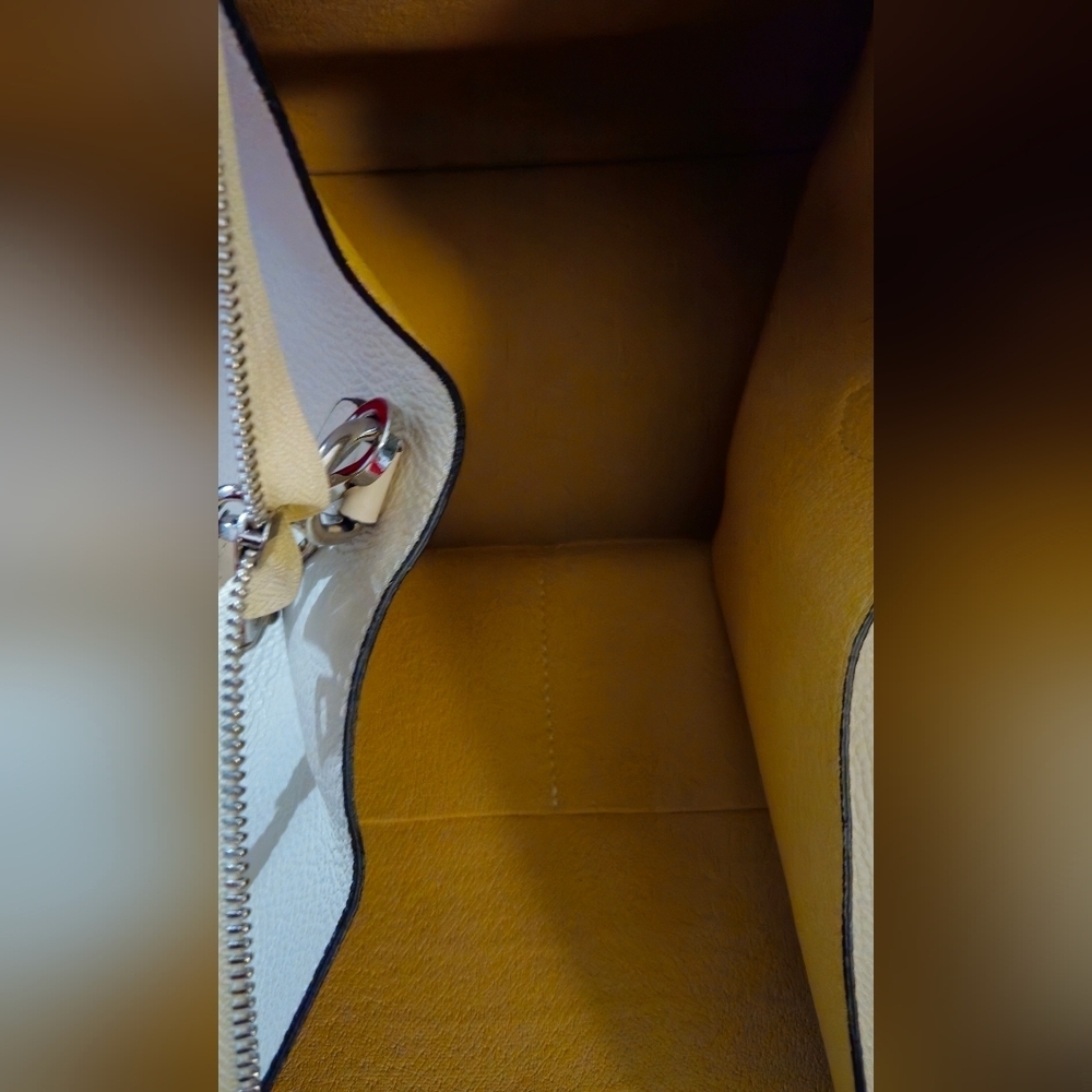 Persaman New York Cream Leather Croc-Embossed Shoulder/Satchel/Crossbody Bag - Picture 11 of 14